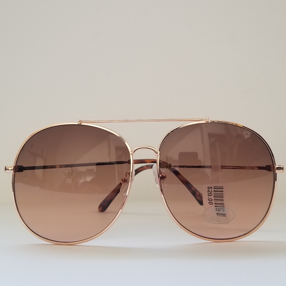 Oversized round Aviator sunglasses